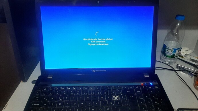 Windows 10 nün destegi sona eriyor 14 ekin 2025 bitiyor sizce windows 11 geçmeliyim geçersen performans sorunu olacak ,?