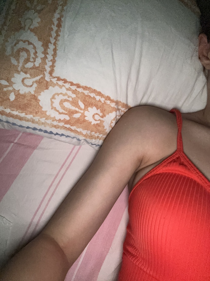 Duş alıp yeni çarşaf yastık kılıfıyla uyumak mükemmel bişey değil mi?