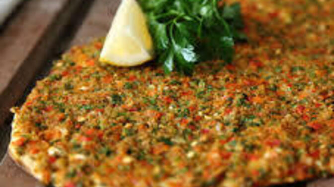 Sabah kahvaltıda içi bol gevrek lahmacun yer misiniz?