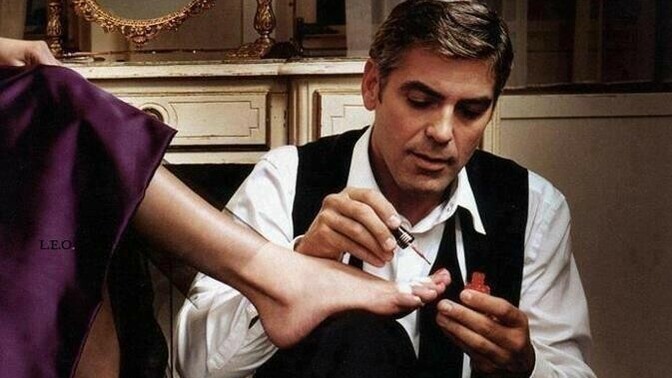 Sevgilinizin her dediğini yapar mısınız?