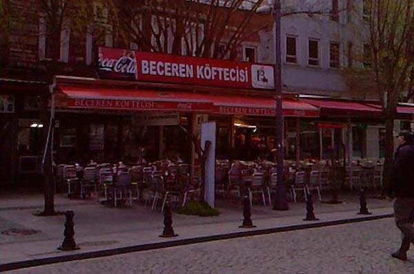 Dışarıdan yemek için seçenekleriniz bunlar olsaydı, hangisine giderdiniz?