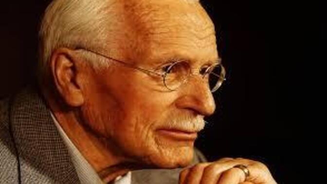 Carl Jung'un sosyalleşmek yerine evde kalmayı tercih edenler hakkında ki felsefi görüşlerine katılıyor musunuz?