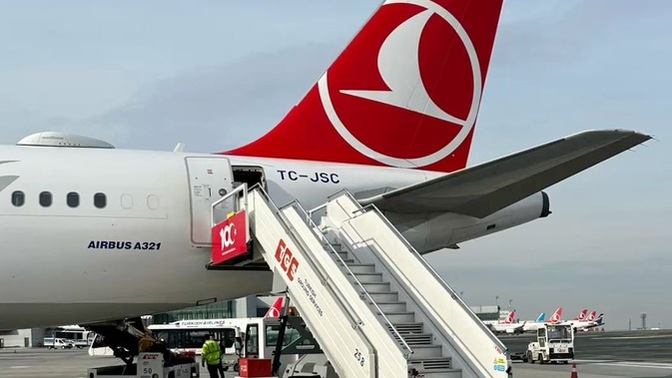 Valizimi hazırlıyorum, uzun yolculukta valizinize ne koyarsınız✈️🤍?