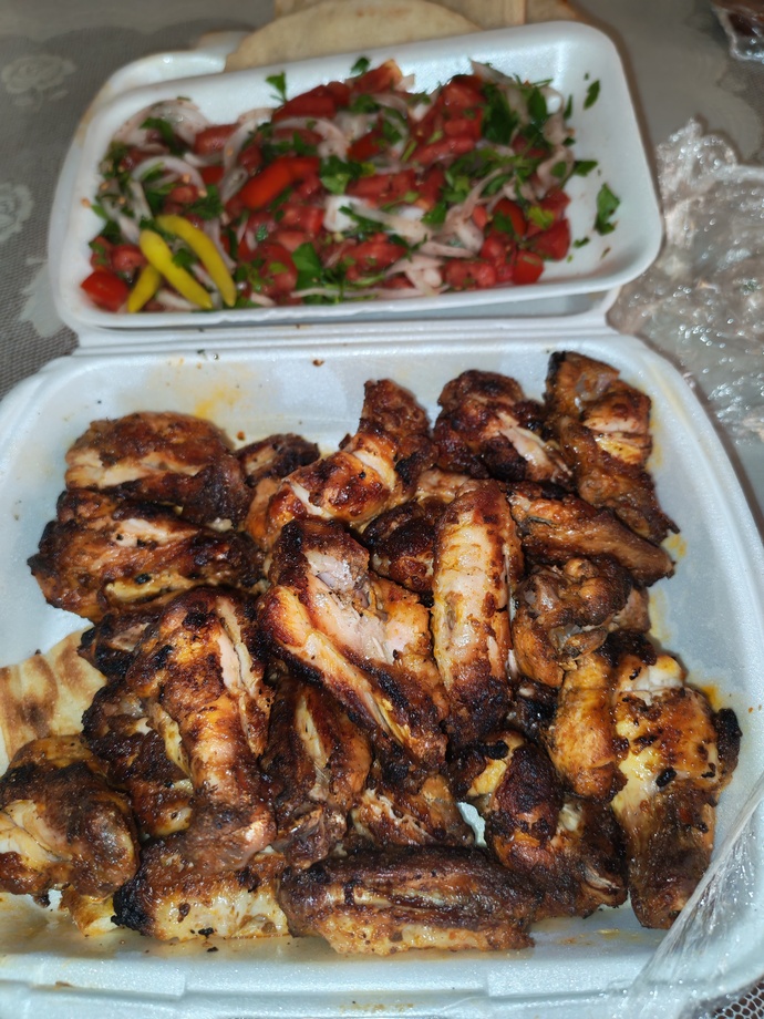 Tek başınıza 1 kilo tavuk kanat yiyebilir misiniz?