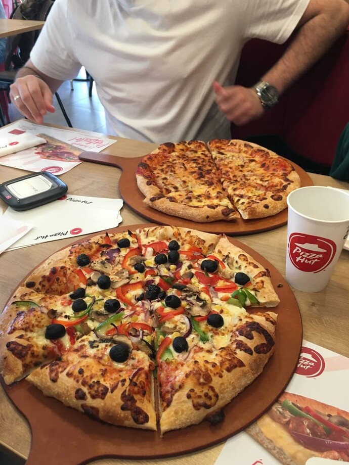 Gece pizza sipariş ettin, yanında hangi içeceği söylersin?