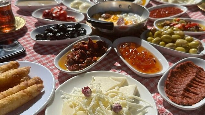Kahvaltıyı evde mi yoksa dışarıda mı seversin?