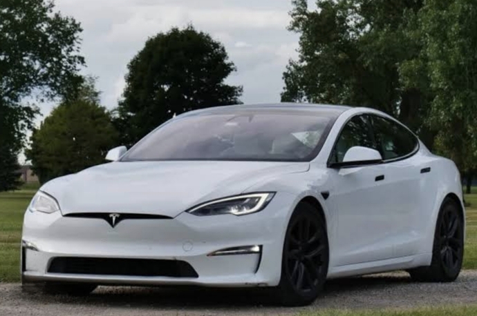Togg mu Tesla mı?