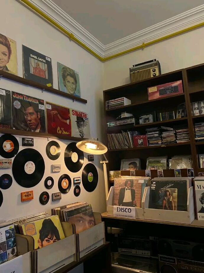 90lardan bir şarkı bırakacak olsanız hangisi olurdu?