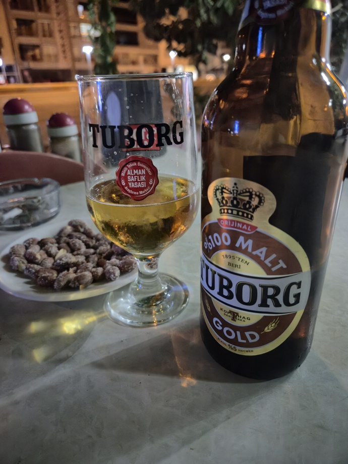 Bir ateşe attın beni.