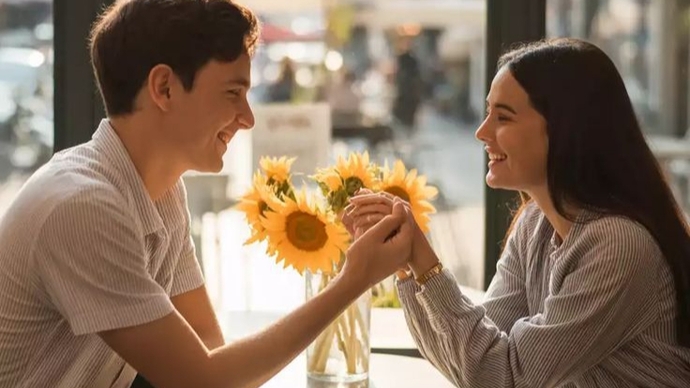 Eşiniz sizinle sadece romantik vakit geçirip bir başka karşı cinsle konuşup sohbet etse, ondan akıl alsa tavrınız ne olur?