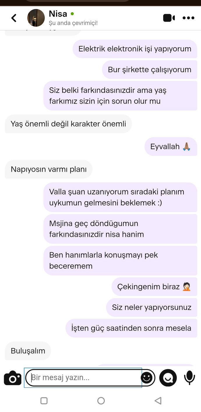 Bak bu da beni şişliye çağırıp anlaşmalı restorantta yemek yedirip hesap odettirecek aklı sira. Ne yapalım şimdi buna?