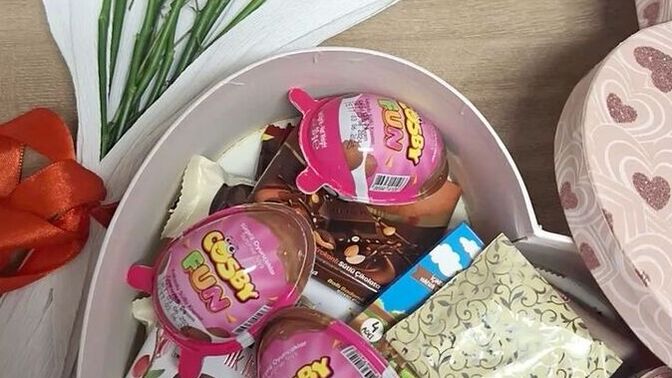 Arkadaşım KafiyeKırığı ile size hangi hediye yakışır söyleyelim mi?