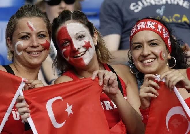 Türk toplumunun en güçlü yanı sence ne?