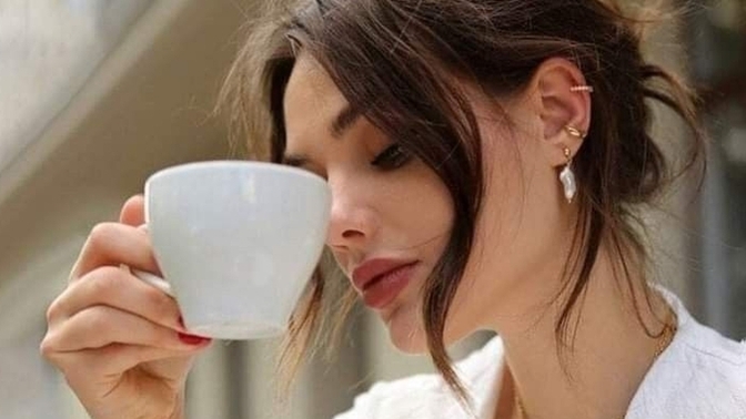 Eşiniz her fırsatta iltifat etse hoşunuza gider mi, sıkılıp hor mu görürsünüz?