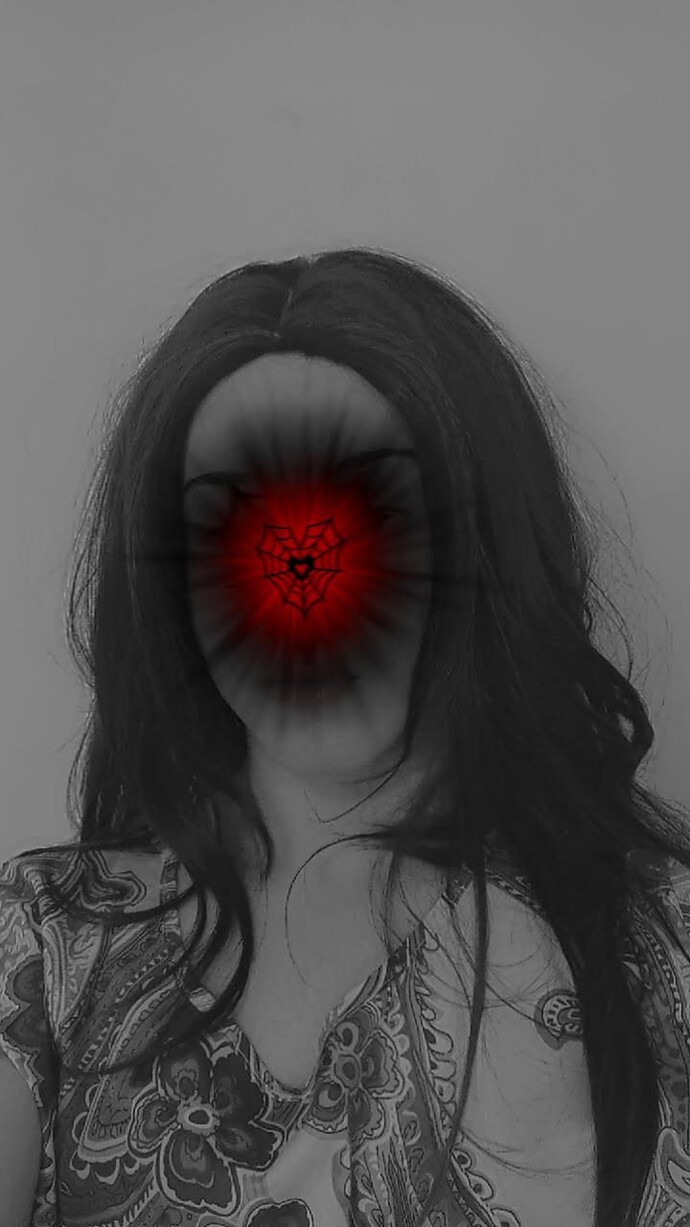 Çok yalnız hissediyorum yaa, kimsem yok gibi, içimde deriiin bi boşluk var. Görseli koydum, ne olduğumu siz adlandırırsınız artık?