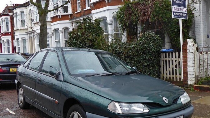 Renault Laguna nin en İyi kasası hangisi sizce?