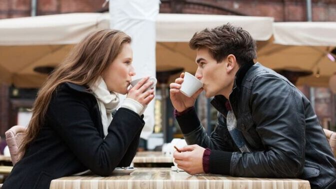 First date'de dikkat ettiğiniz şeyler nelerdir?