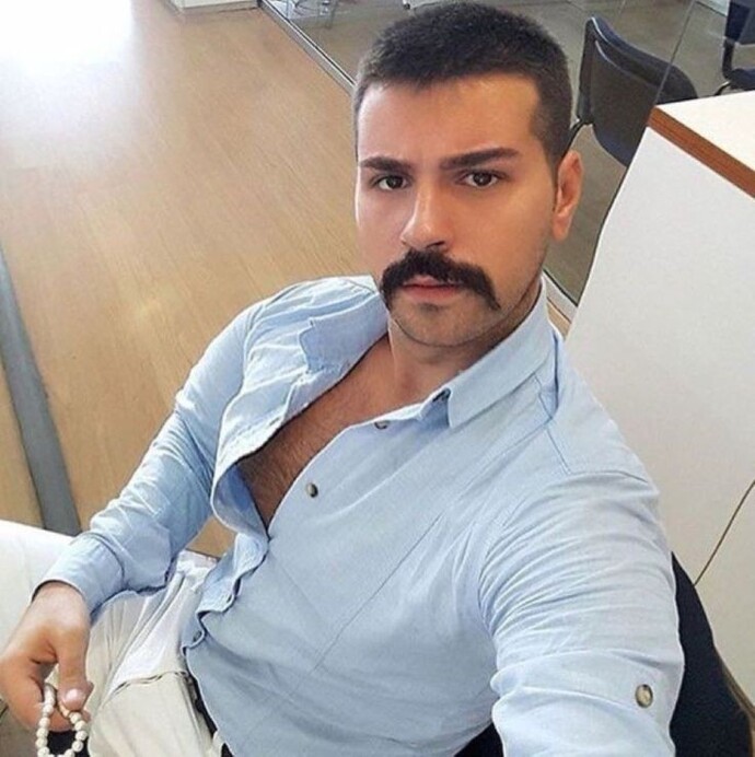 Bıyık erkeğin karizmasını artırıyor mu?