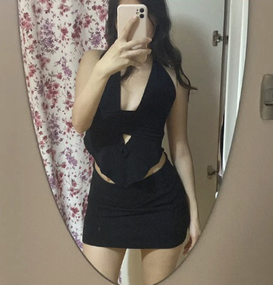 Kıyafetim çok mu açık sizce?
