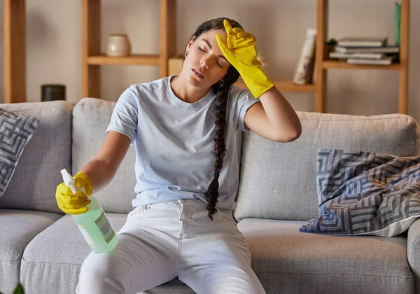 Depresyona girdiğinde temizlik seni rahatlatır mı yoksa yapmaya üşenir misin?