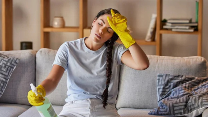 Depresyona girdiğinde temizlik seni rahatlatır mı yoksa yapmaya üşenir misin?
