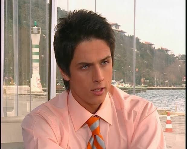 Favori Selena karakteriniz kimdi? benim Hades.😎😎?