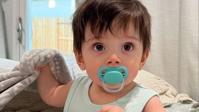 Bebekler ne zaman kendi kendine oturur?