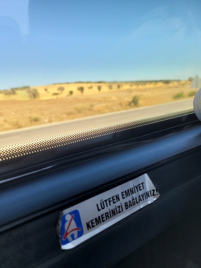 Otobus yolculuğu yaparken emniyet kemerinizi bagliyor musunuz?