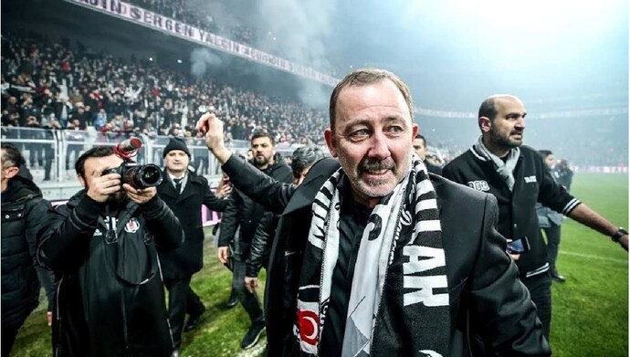 Beşiktaşta 2. Sergen Yalçın dönemi! Sizce Sergen Yalçın Beşiktaşta başarılı olabilir mi?
