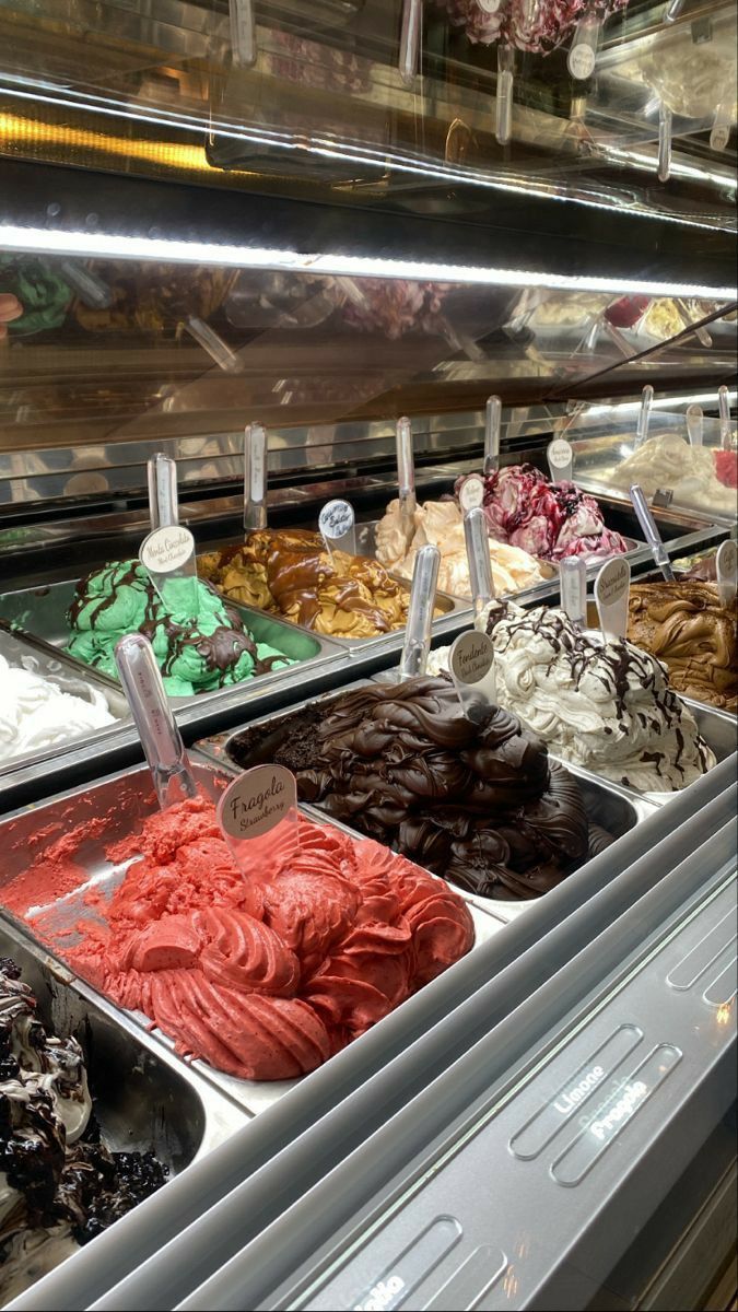 Ben size 3 top dondurma ısmarlasam, hangi tatları seçerdiniz🍦💛?