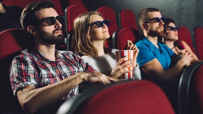 Sinemaya gitmek tarihe mi karışıyor?