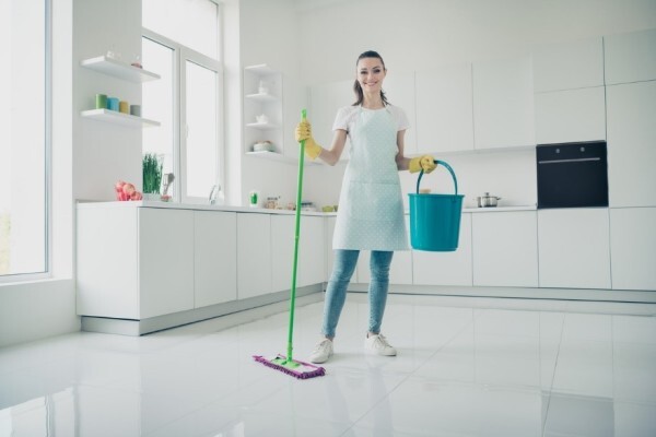 Temizlikten sonra evin mis gibi kokması mı daha güzel, yoksa ayaklarını uzatıp ‘oh be’ demek mi?