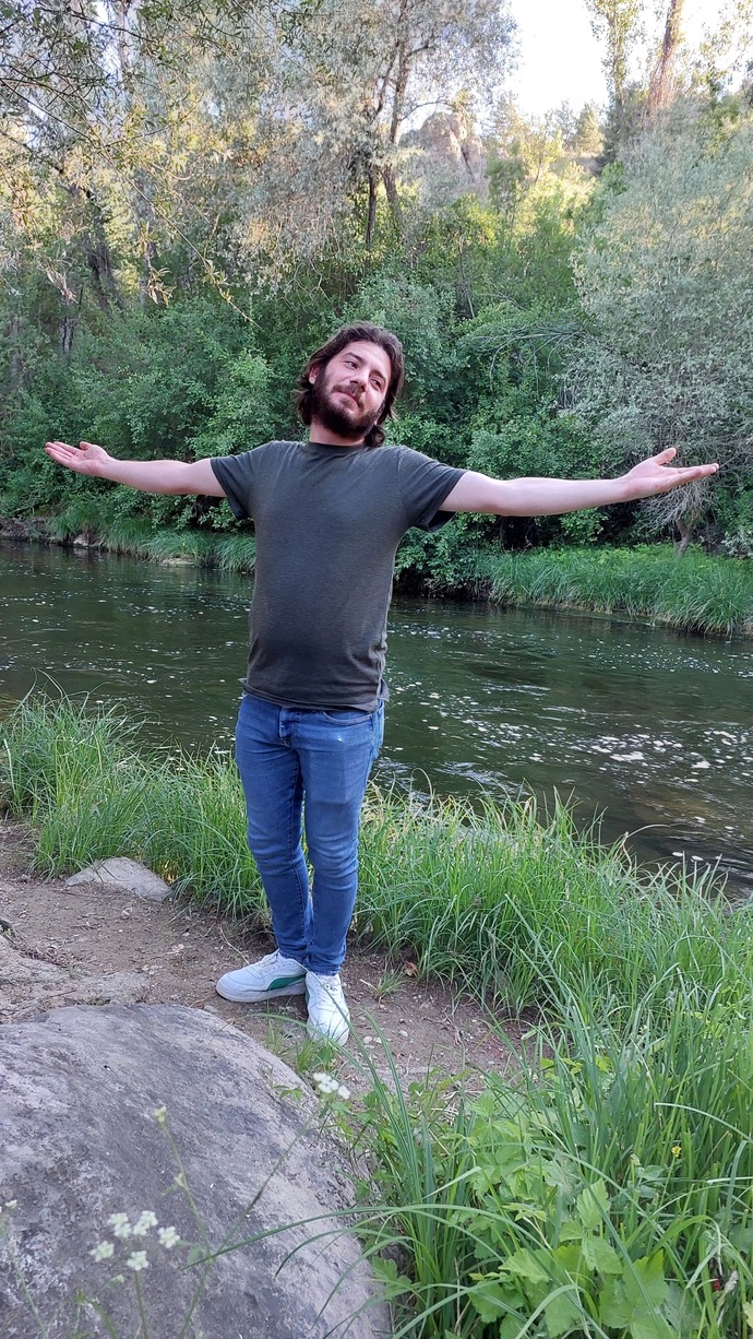 Sakallı uzun saç mı yoksa temiz traşlı mı?