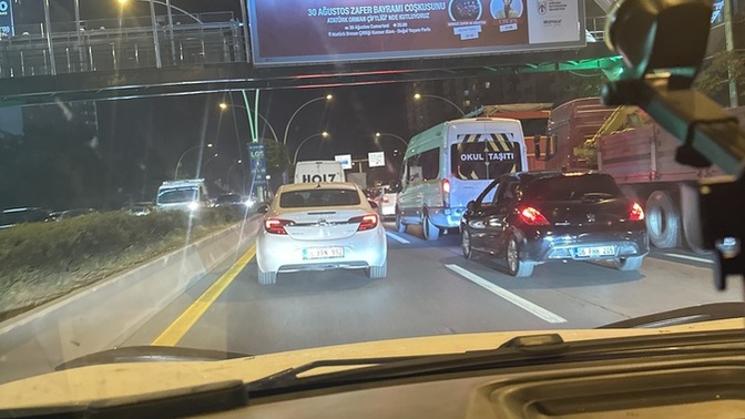 Ankara  trafiği mi İstanbul trafiği mi?