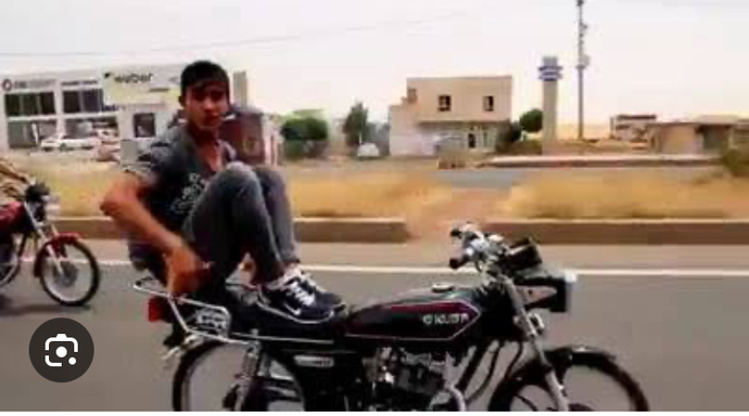 Motor kullananları çok çekici buluyorum, ya siz?