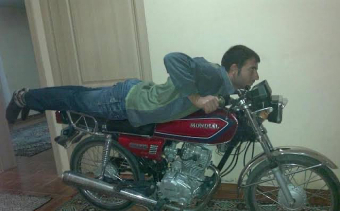Motor kullananları çok çekici buluyorum, ya siz?