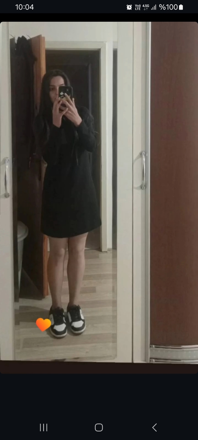 Sizce elbisem çok mu kısa?