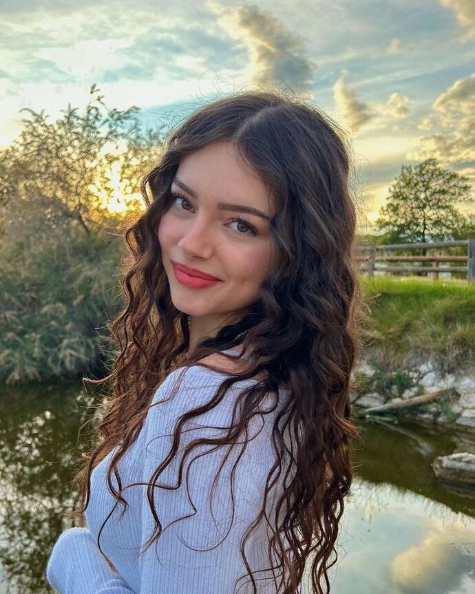 Eşinizin nasıl görüneceğini tahmin edeyim mii?