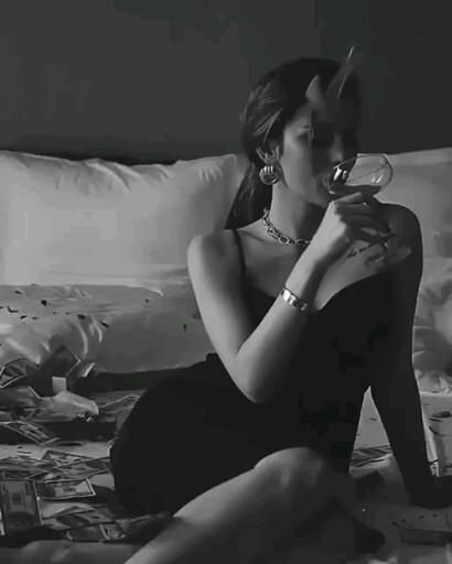 Düşlerde sevilen kişi gece daha mı gerçek olur?