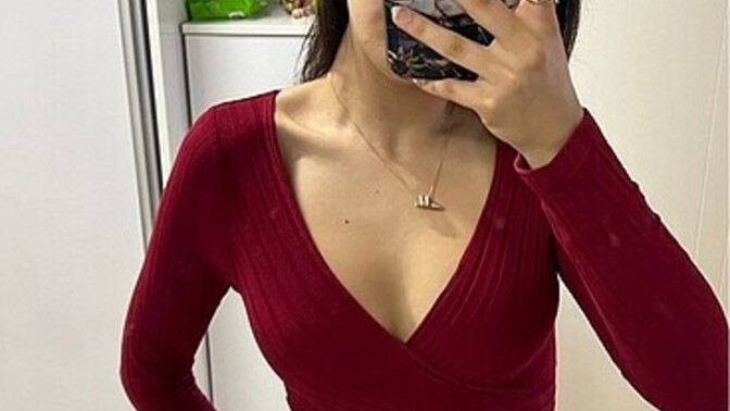 Selam sütyensiz mi sütyenli mi giysem sizce?