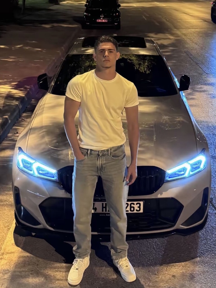 Arabasına ve kendine güvenen varsa gelsin?