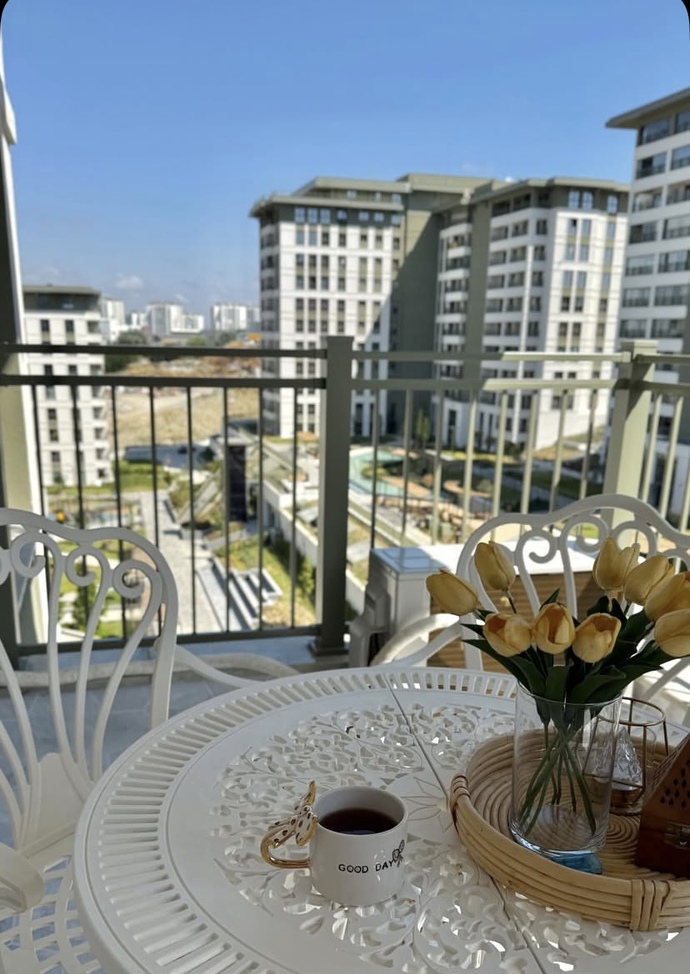 Herşeyi satıp, işinden istifa edip dünya turuna çıkmak ister mısın?