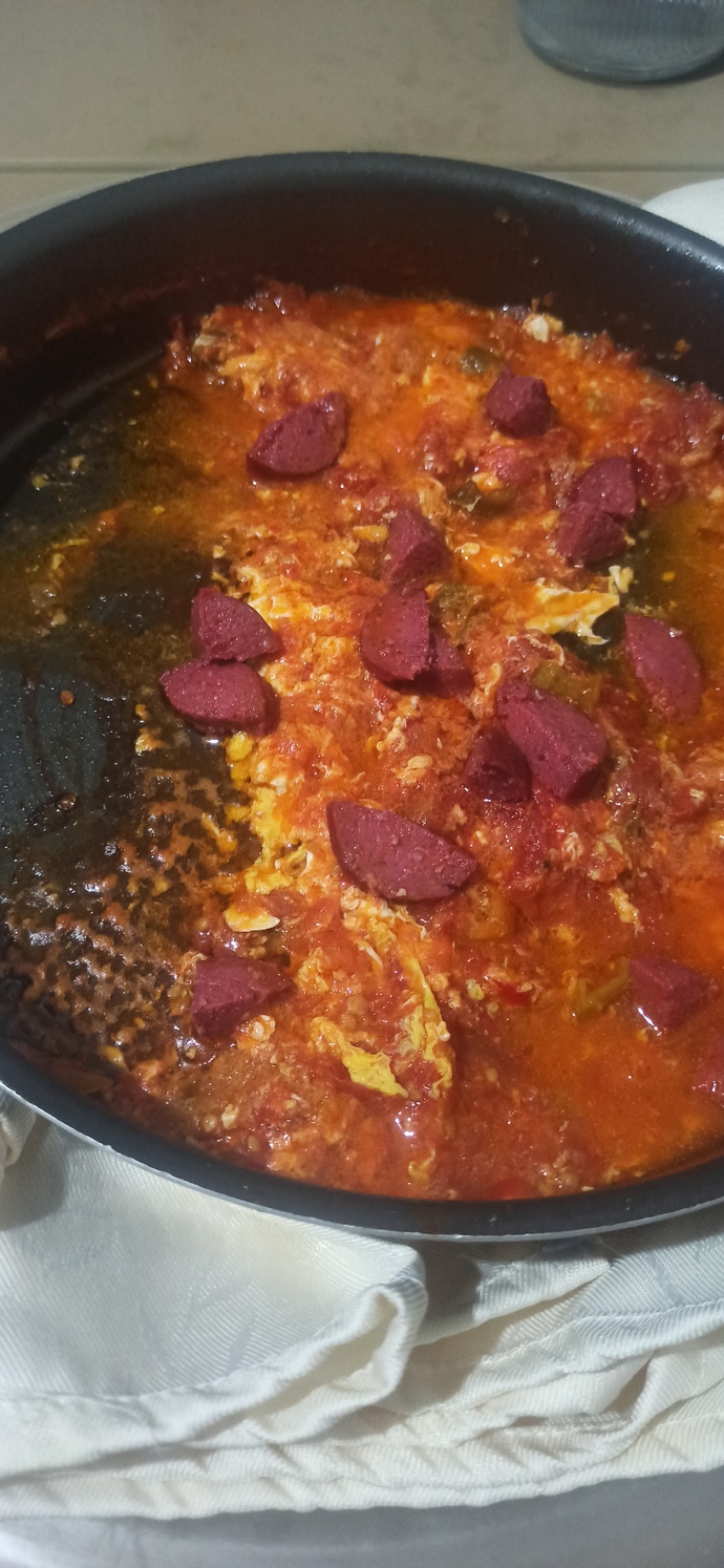 Sucuklu menemen sever misiniz?