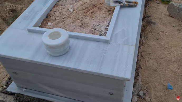 Kuşlar neden mezardan su içsin?