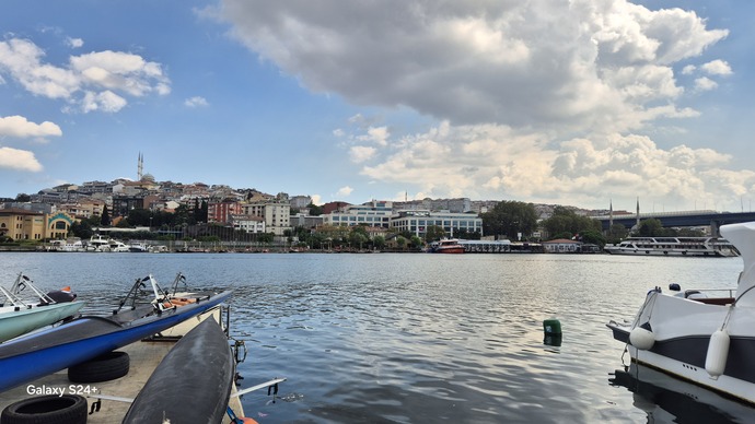 Haftanın ilk gününe hangi şarkıyla başladınız?