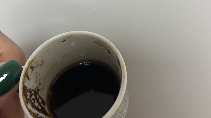 Kimler pazartesi kahvesini içip bitirdi?