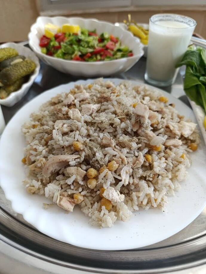 Tavuklu pilav sever misiniz?