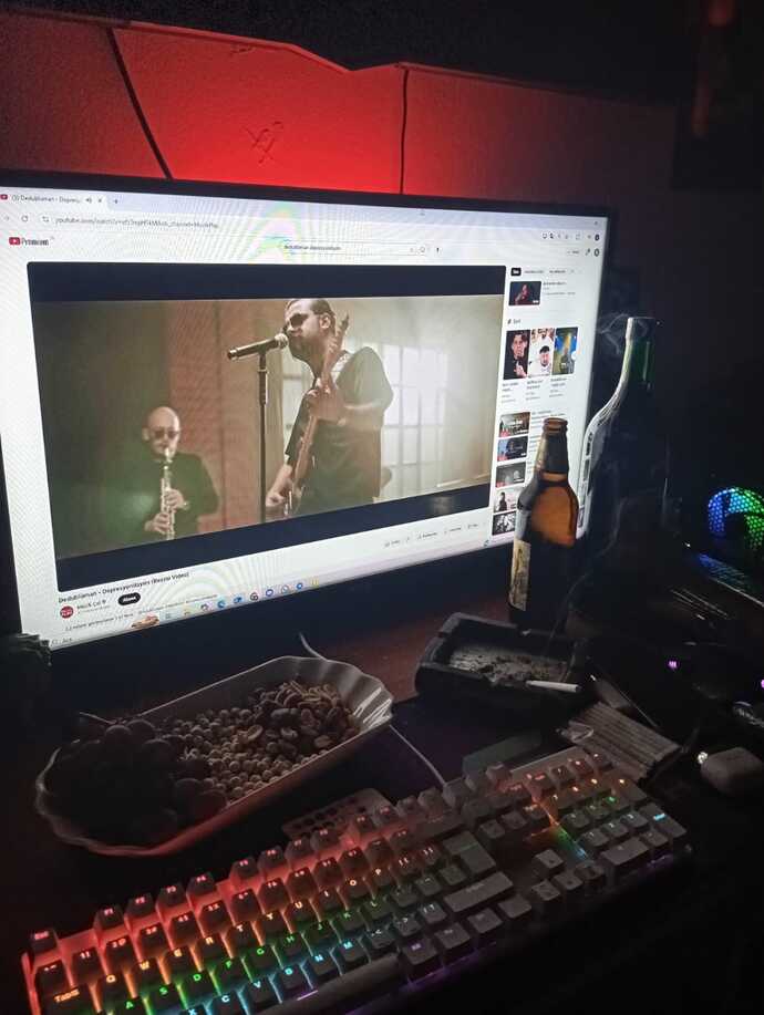 Neden hep Gitmem diyenler gidiyor?