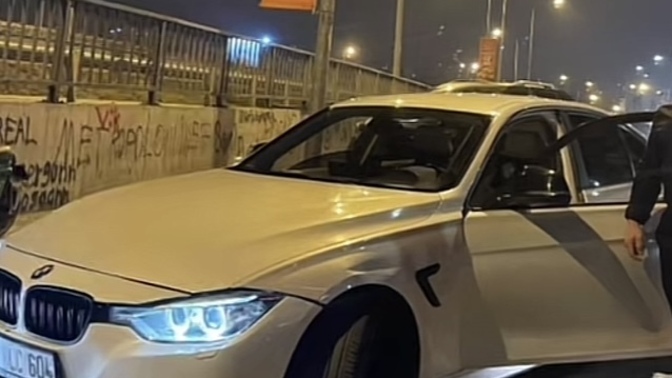 Fotoğrafta araba hangi BMW modeli?