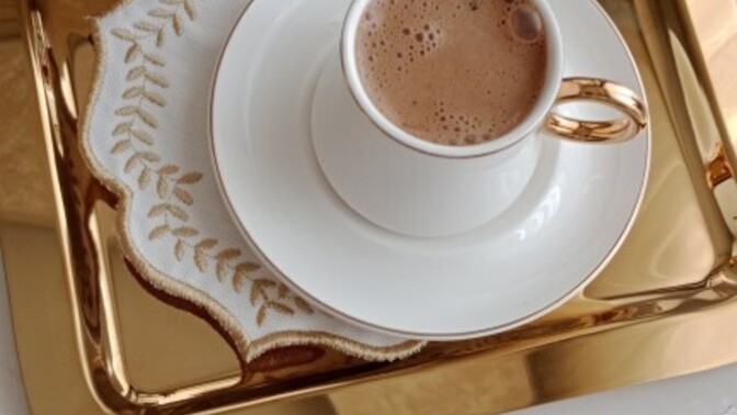 Ey ahali kahvemi size altın tepsi de sunuyorum siz daha ne istiyorsunuz?